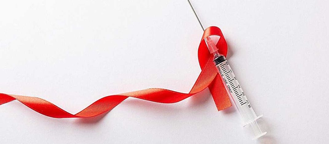 Prevalence, incidence, and risk factors for dermatologic conditions in people with HIV